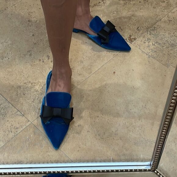 Prada flats  - Picture 1 of 8